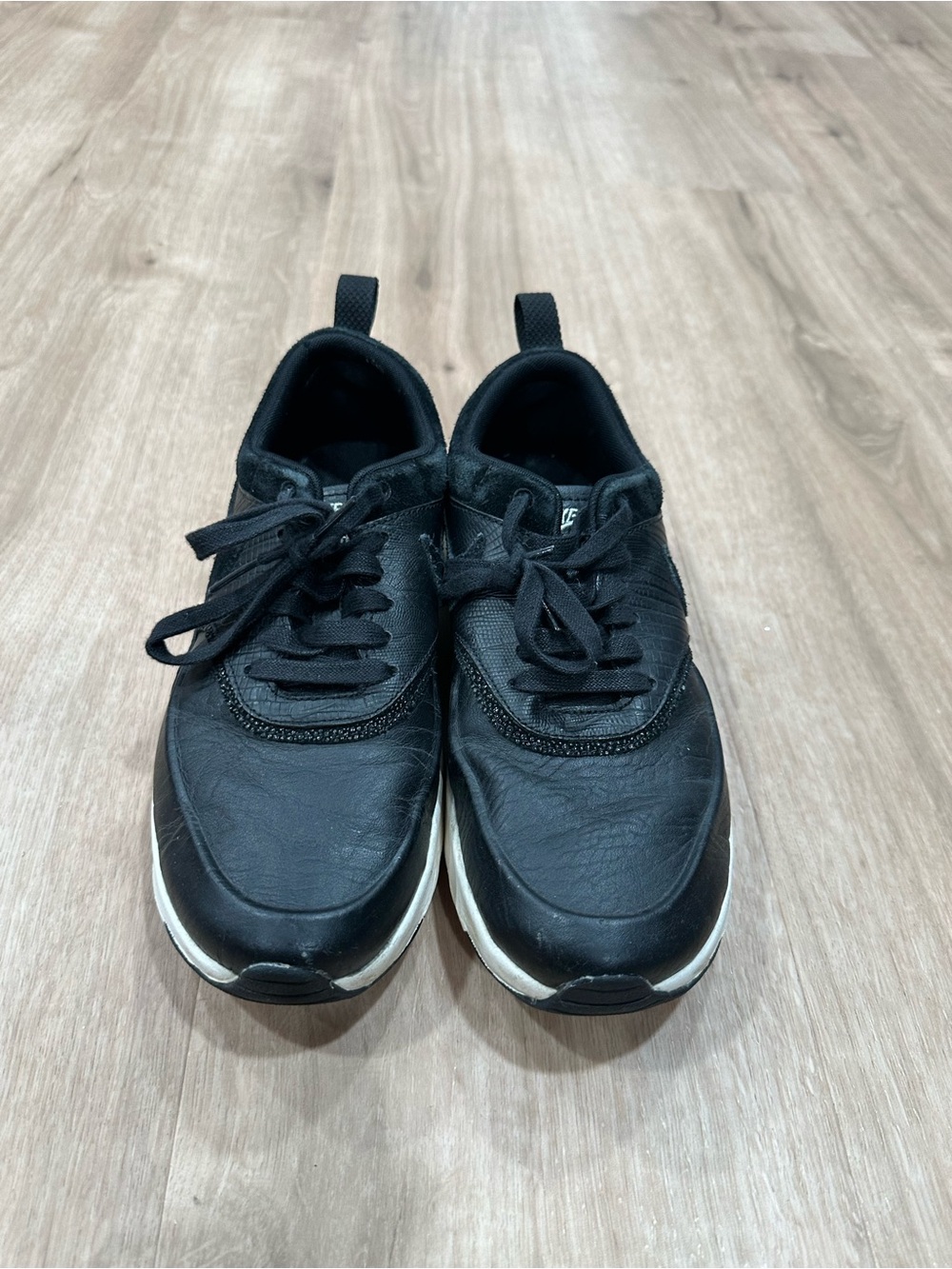 Nike Airmax Thea Genuine Leather Sneakers